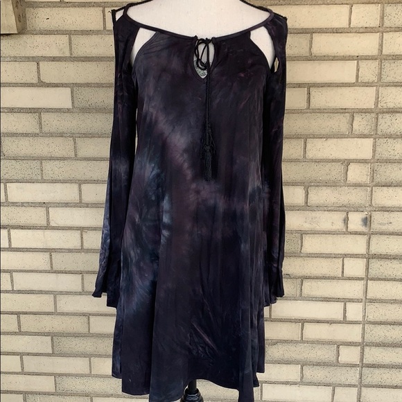 ❌DONATED❌Black Tie Dye Cold Shoulder Tassel Tie Detailed Dress - Picture 4 of 10